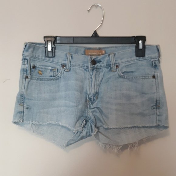 Abercrombie & Fitch Pants - NWOT abercrombie&Fitch jean shorts